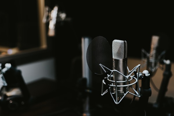 Tonregie und Streamingmischpult für ausfallsicheres Audio
